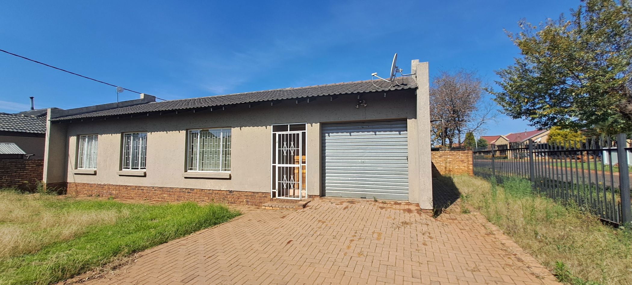 House for sale in Middelburg South (Mpumalanga South) - 1MD1741156