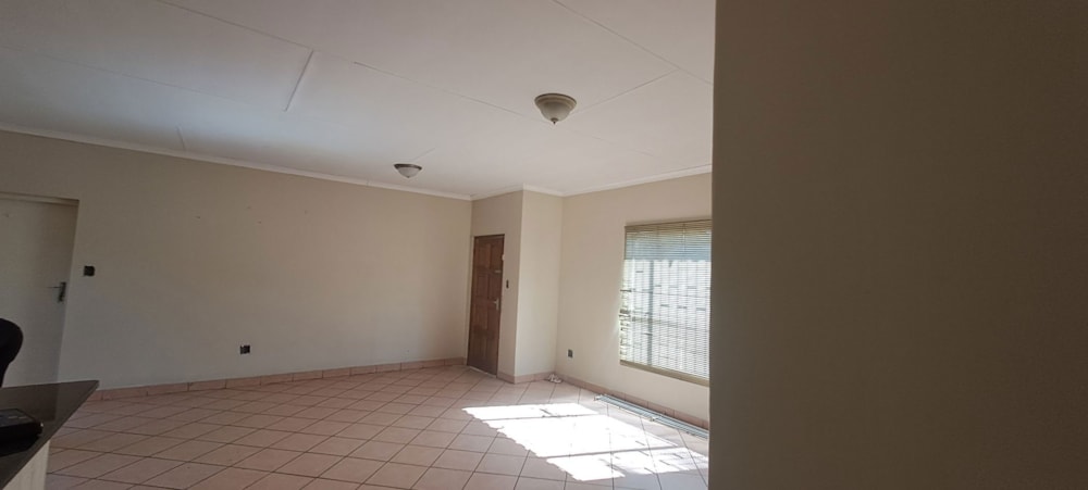 House for sale in Middelburg South (Mpumalanga South)  - 1MD1741156