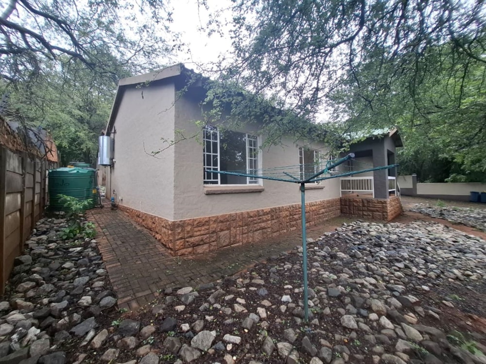 Townhouse to rent in Thabazimbi - 1ER1303746