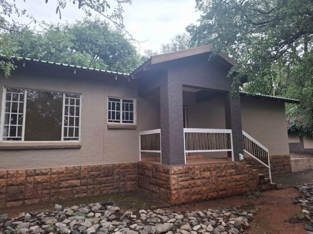 Townhouse to rent in Thabazimbi - 1ER1303746