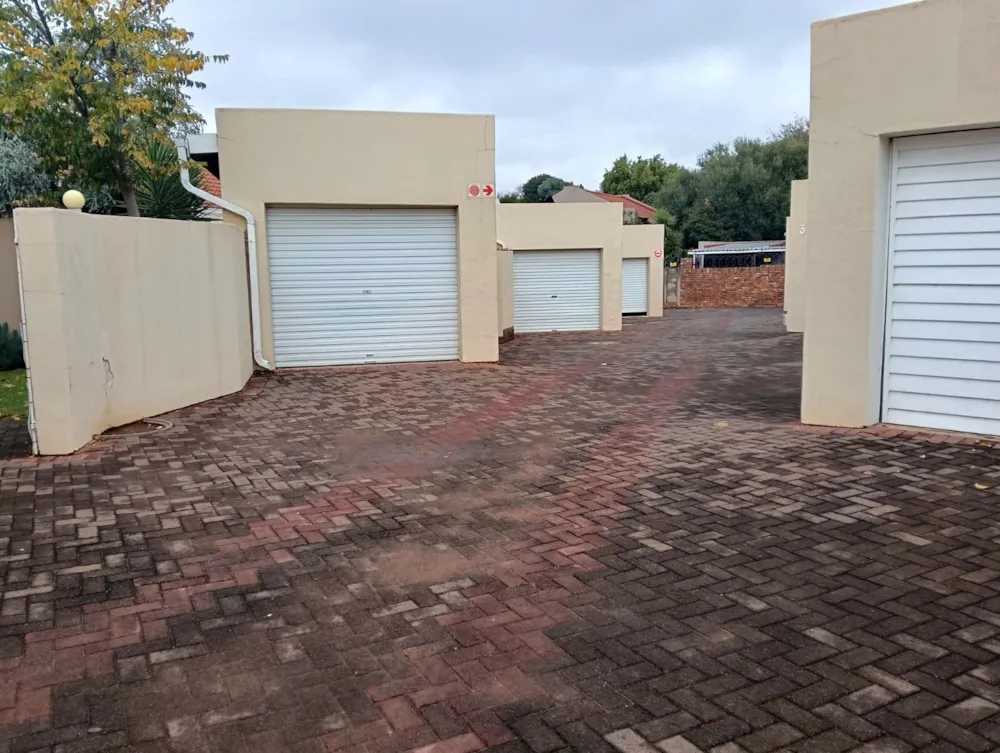 Townhouse let in Langenhovenpark - 1BX1738766 Townhouse let in Langenhovenpark - 1BX1738766