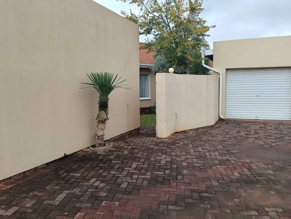 Townhouse let in Langenhovenpark - 1BX1738766 Townhouse let in Langenhovenpark - 1BX1738766