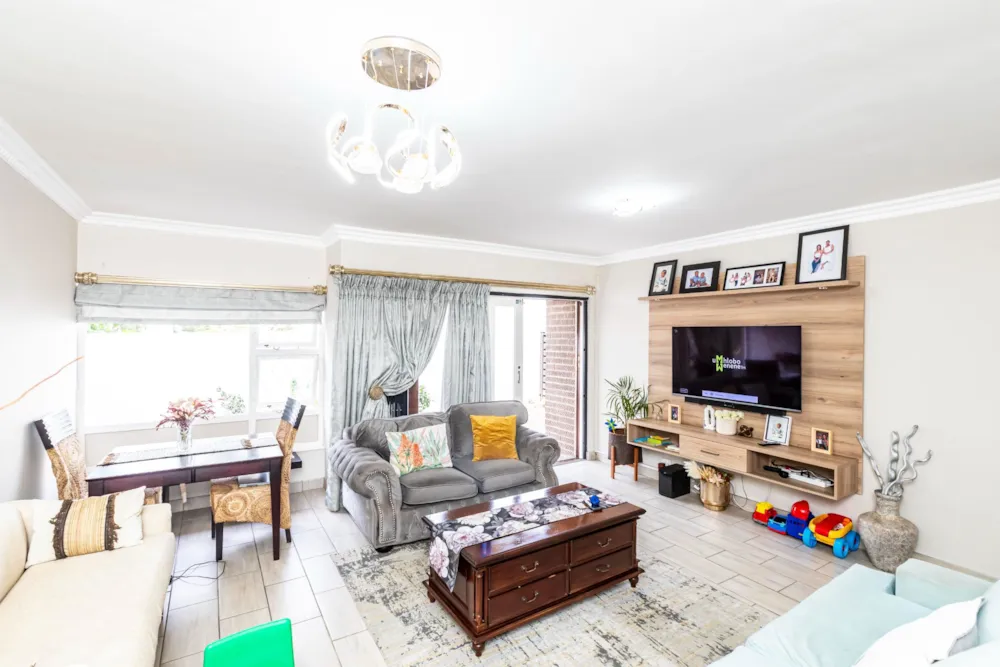 Apartment for sale in Beacon Bay - 1EZ1738828