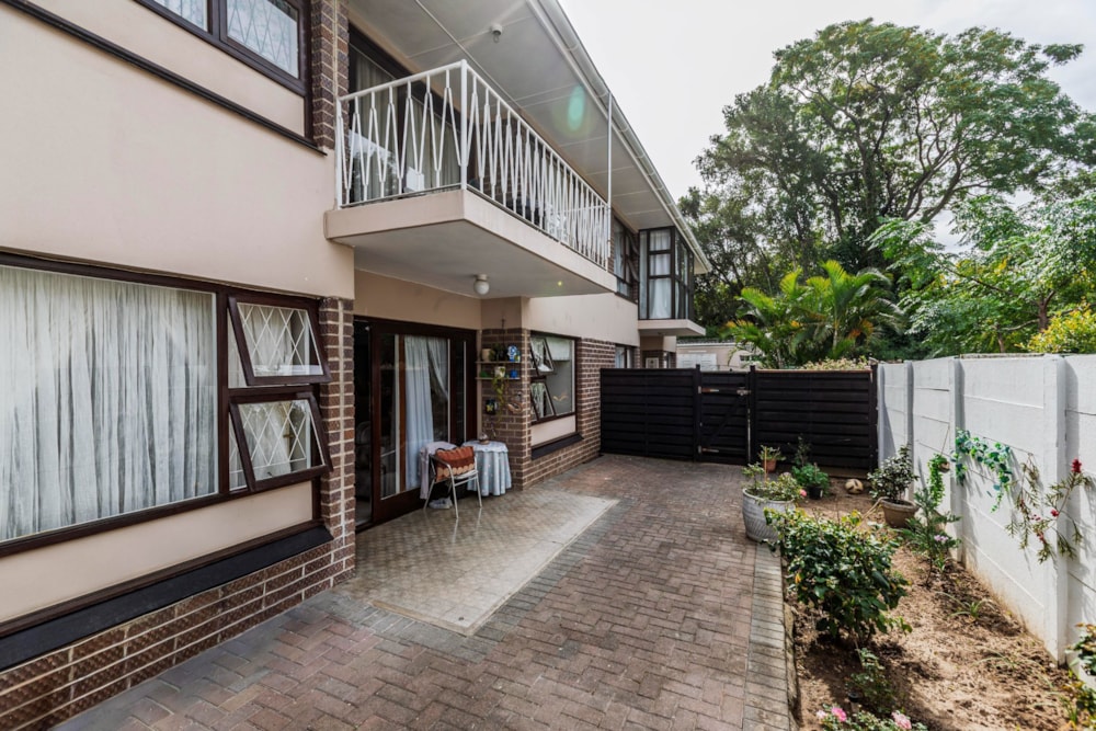 Apartment for sale in Beacon Bay - 1EZ1738828