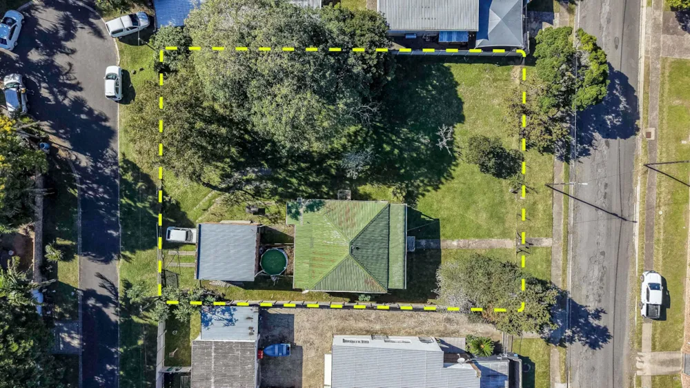 House sold in Abbotsford, East London - 1EZ1740606