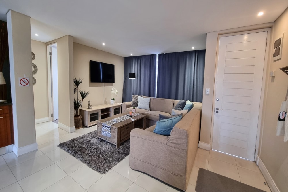 Apartment to rent in Big Bay - 1TV1739946