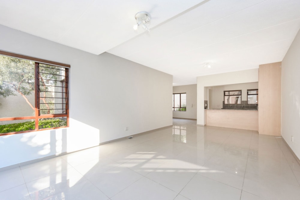 Apartment for sale in Sunninghill - FW1740011 Apartment for sale in Sunninghill - FW1740011