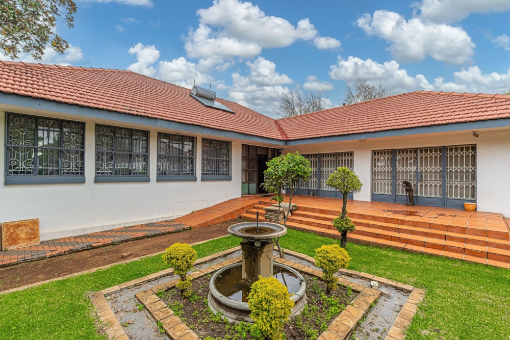 House for sale in Emmarentia - HP1738919 House for sale in Emmarentia - HP1738919