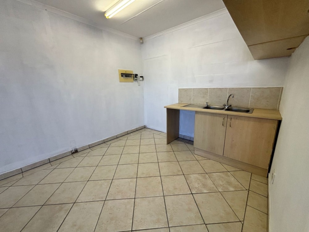 Commercial office to rent in West Bank, Port Alfred - 1PF1736047 Commercial office to rent in West Bank, Port Alfred - 1PF1736047