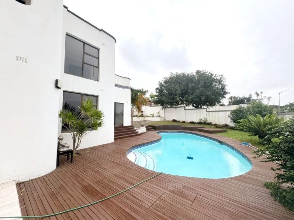House for sale in La Lucia - 1ND1740219 House for sale in La Lucia - 1ND1740219