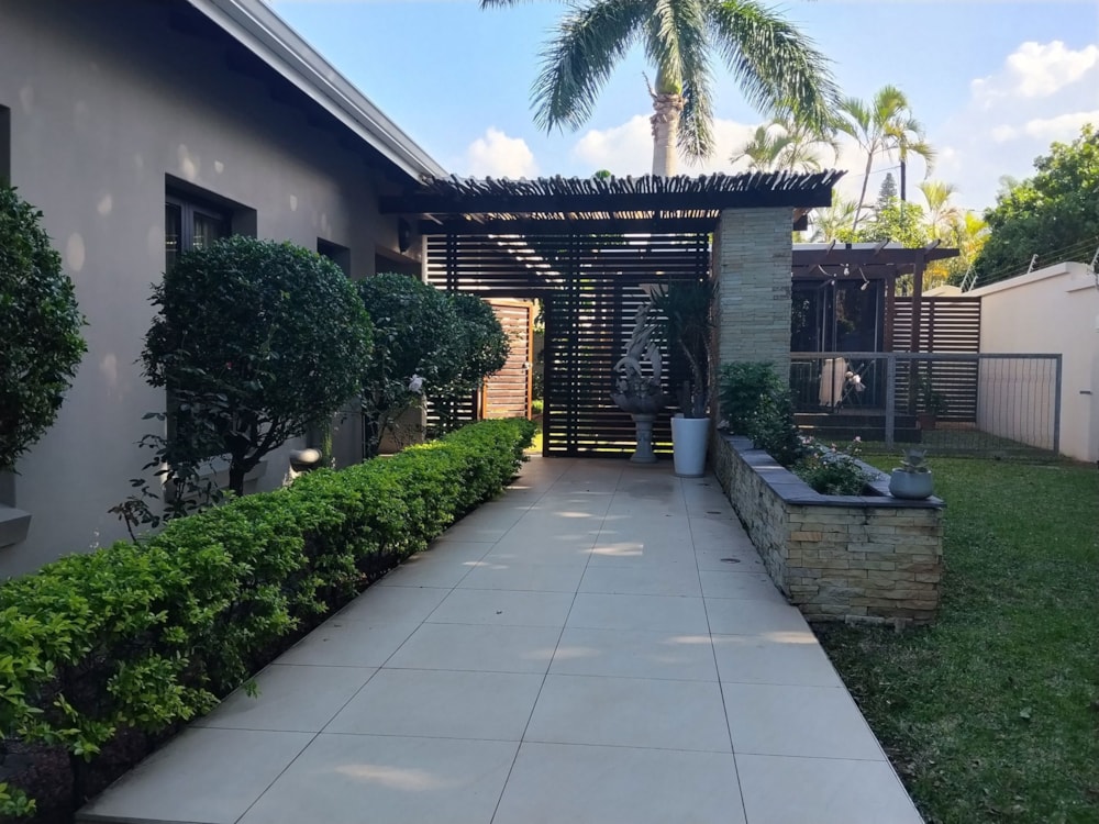 House for sale in La Lucia - 1ND1740151 House for sale in La Lucia - 1ND1740151