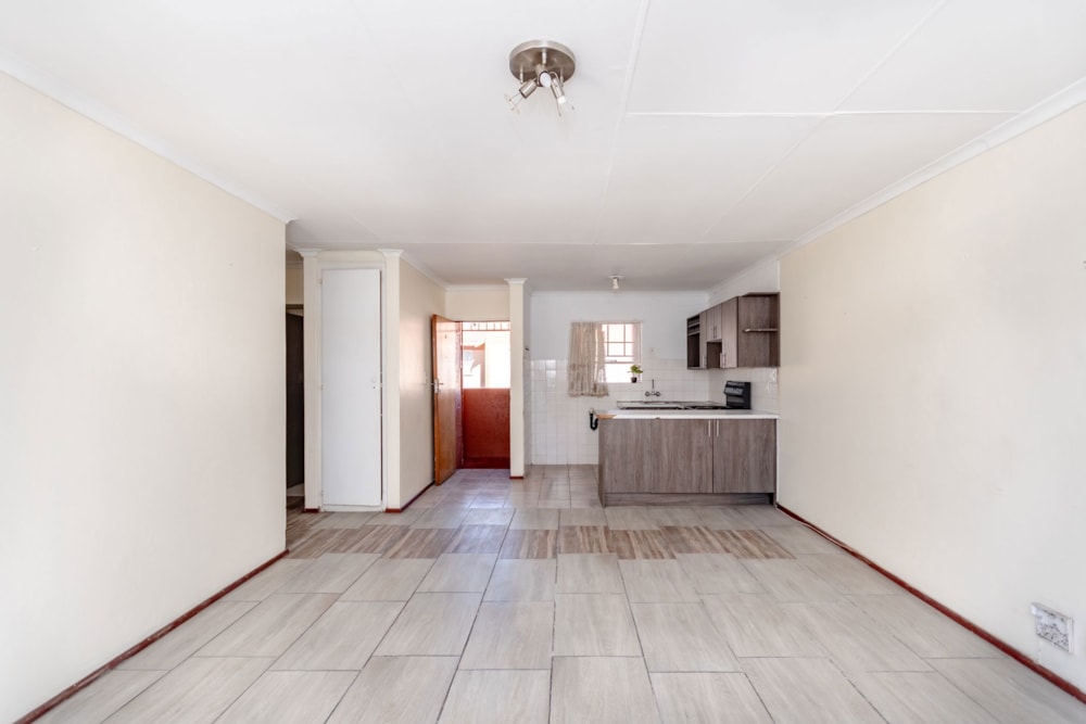 Apartment for sale in Weltevredenpark - RAN1739124