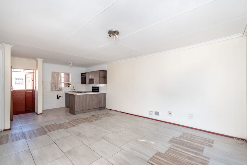 Apartment for sale in Weltevredenpark - RAN1739124