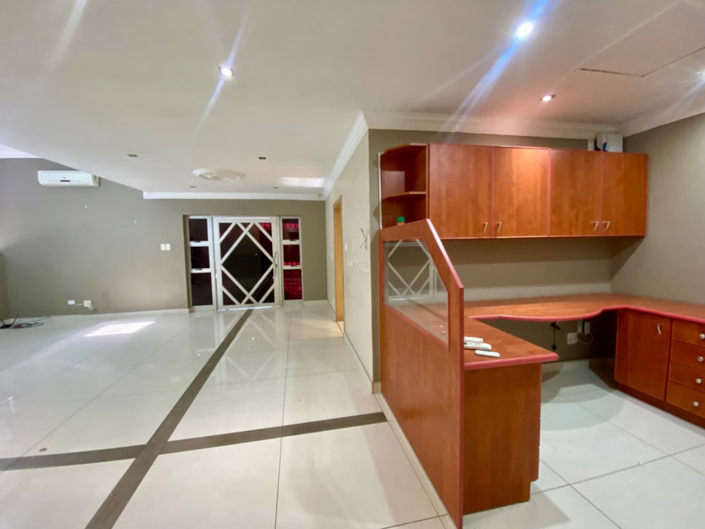 House for sale in Signal Hill, Newcastle - 1NW1739942
