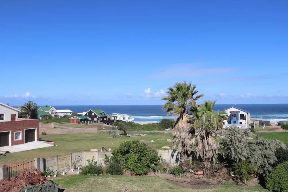 House for sale in Oyster Bay, Eastern Cape - 1SA1741355