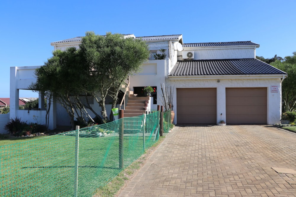 House for sale in Oyster Bay - 1SA1741355 House for sale in Oyster Bay - 1SA1741355