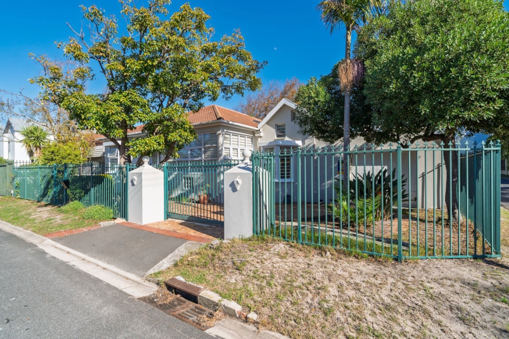 House for sale in Claremont, Cape Town - KW1739536