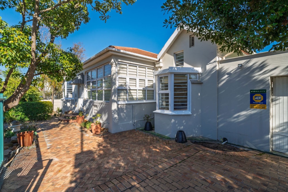 House for sale in Claremont, Cape Town - KW1739536