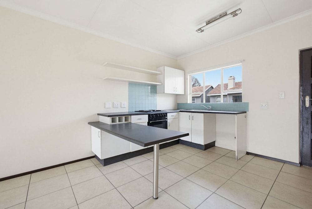 Townhouse for sale in Brenthurst - 1BJ1740261