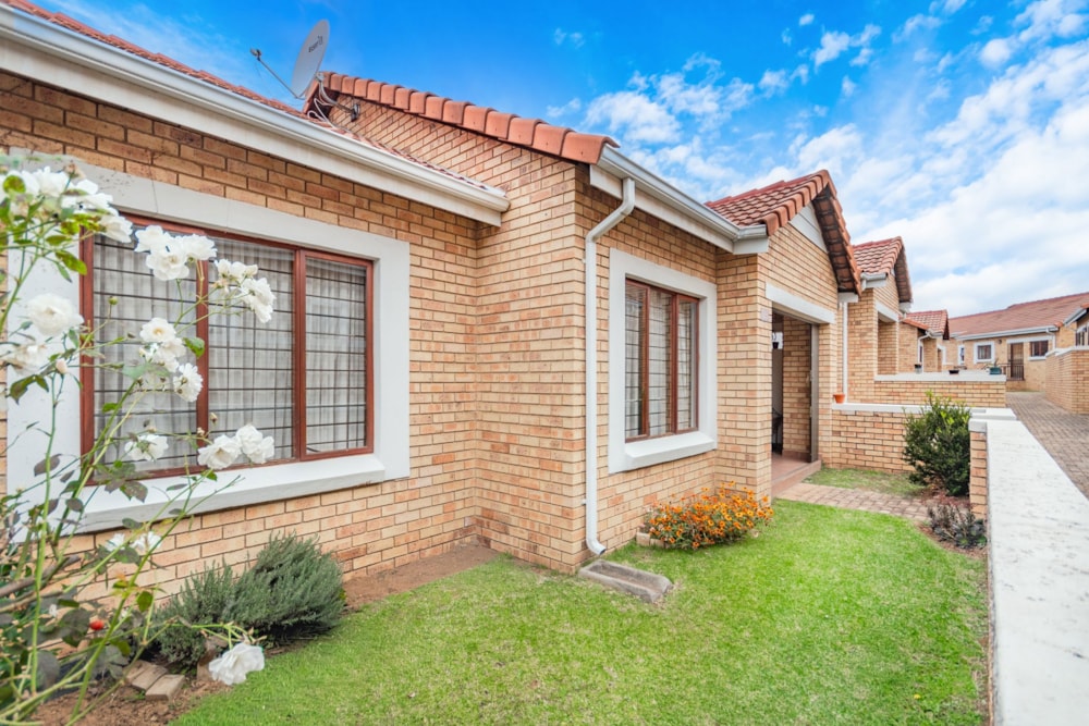 Apartment for sale in Randpark Ridge - RAN1740678