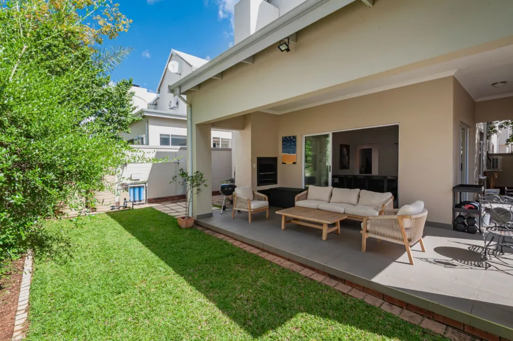 Townhouse for sale in Bryanston - RAN1736663 Townhouse for sale in Bryanston - RAN1736663