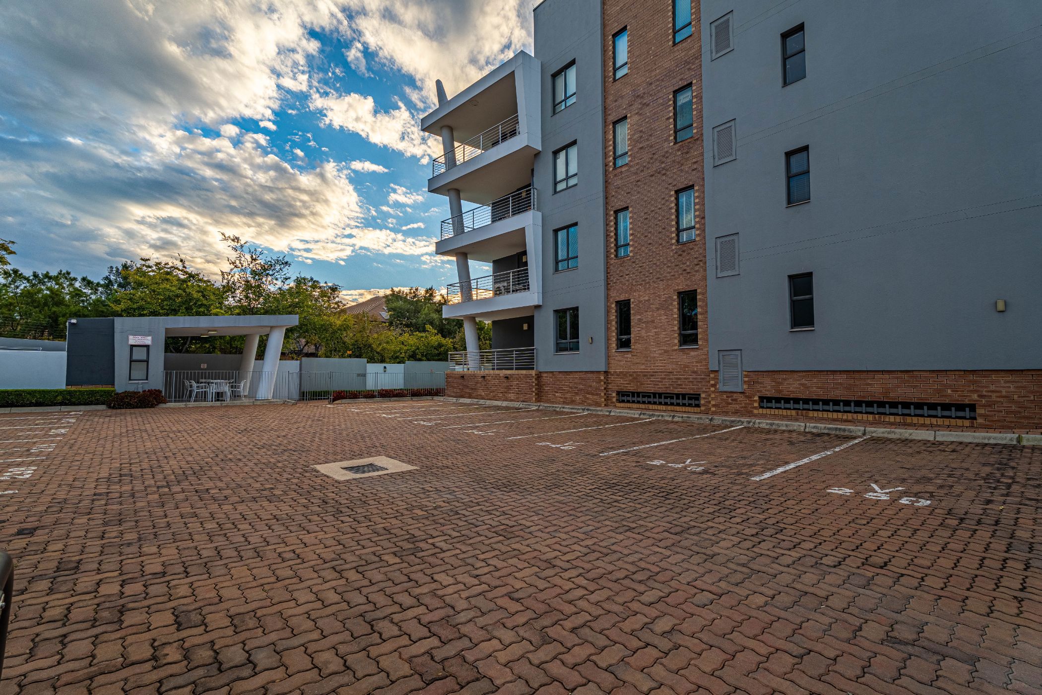 Apartment for sale in Bryanston - HP1737774