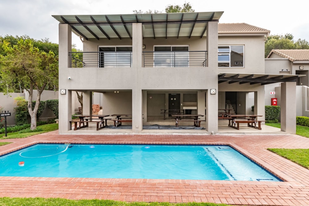 Apartment for sale in Bryanston - HP1741052