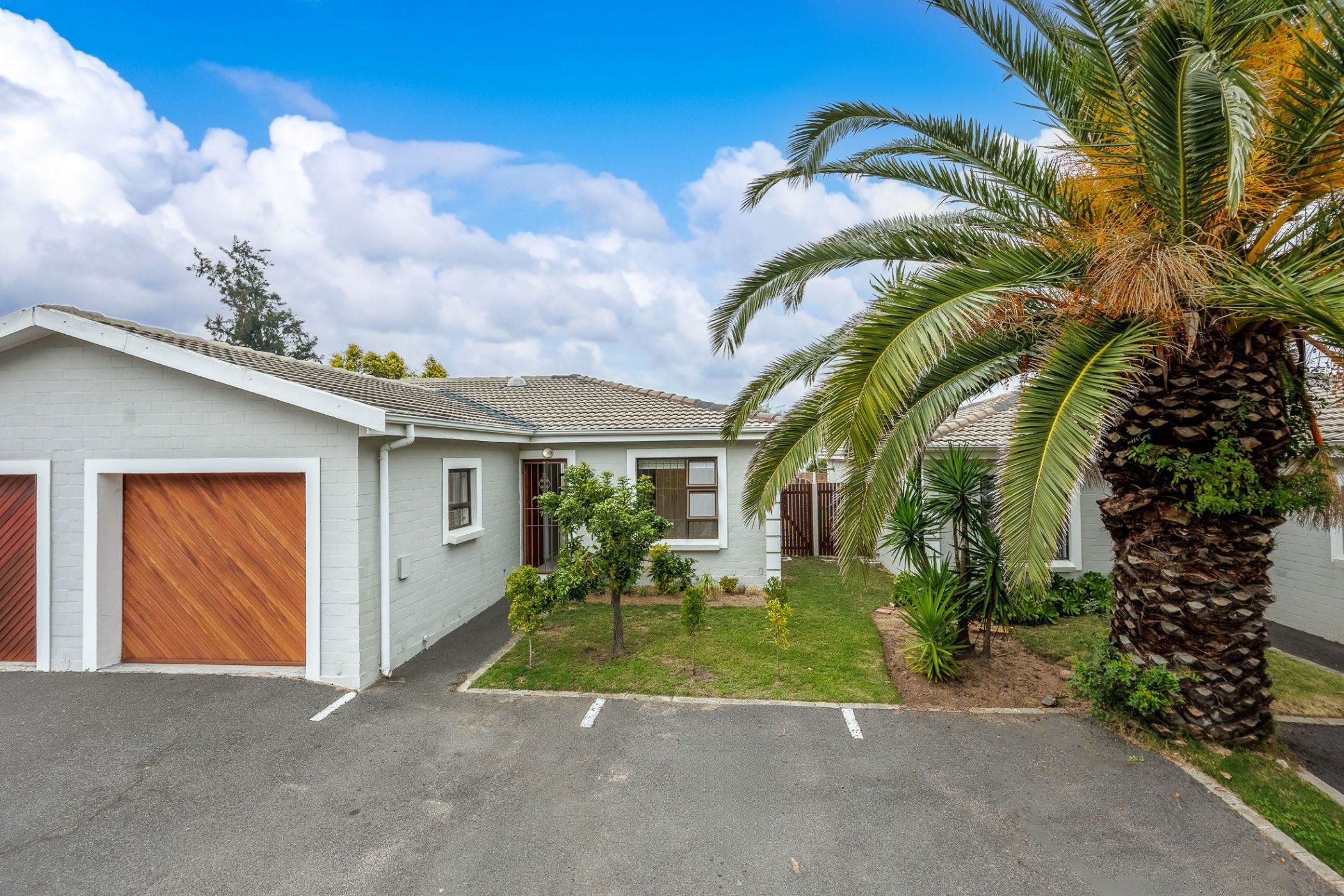 Townhouse for sale in Sonstraal Heights - DBV1741095