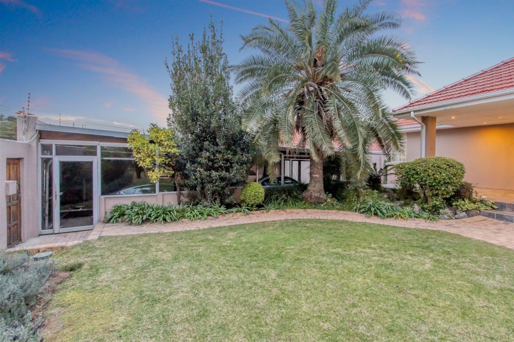 House for sale in Waverley, Johannesburg - HP1743988