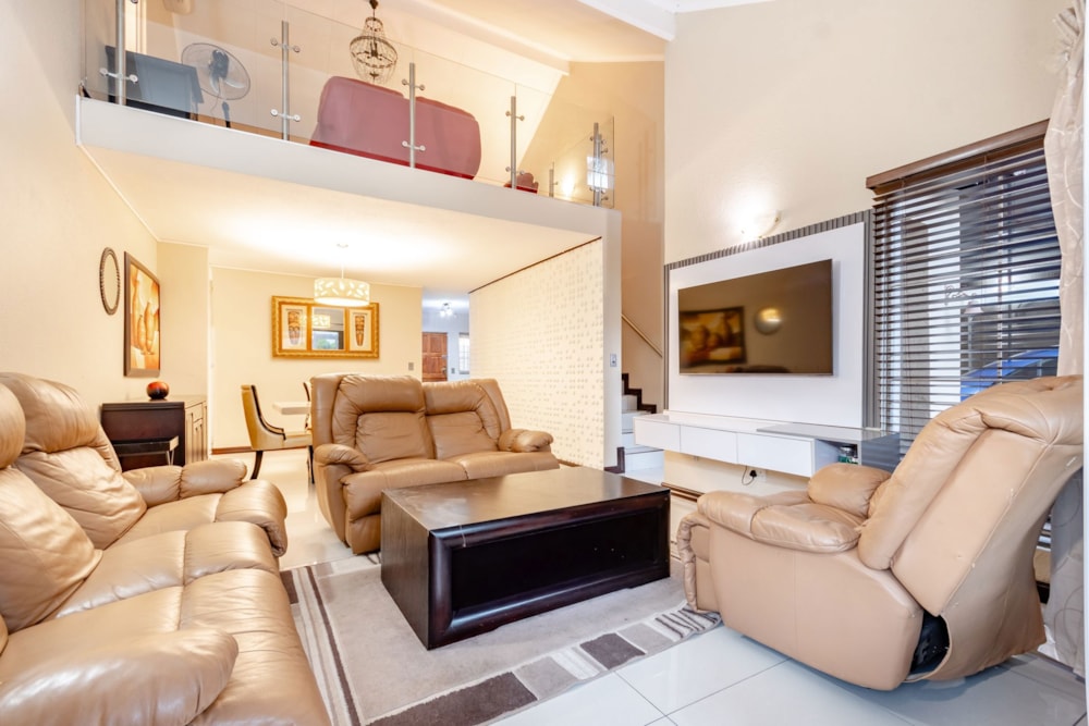 Security estate home for sale in Strubensvalley - RAN1743062
