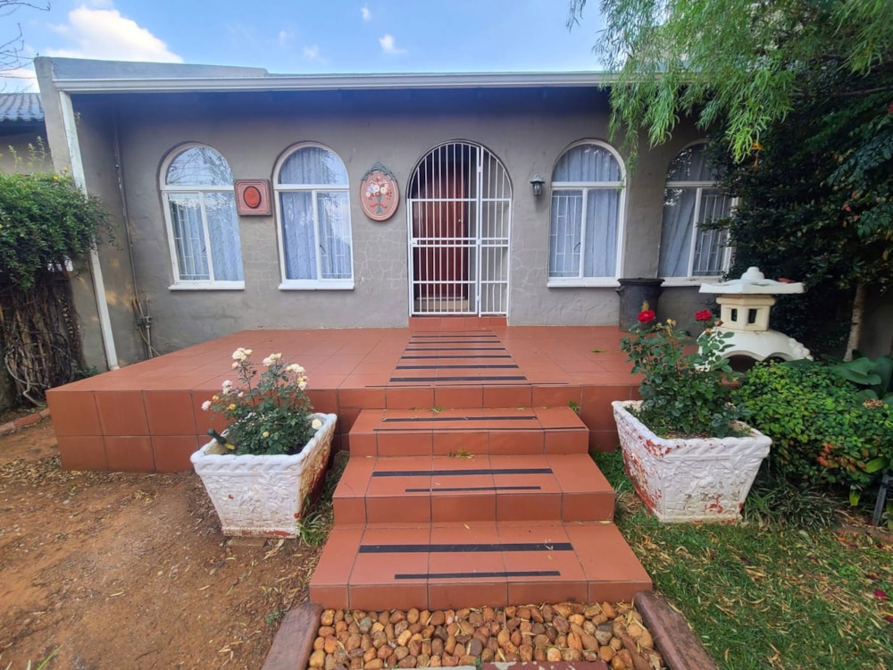 Townhouse to rent in Langenhovenpark - 1BX1743260 Townhouse to rent in Langenhovenpark - 1BX1743260