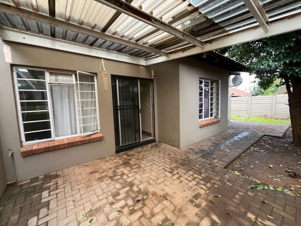 Townhouse for sale in Langenhovenpark - 1BX1742173 Townhouse for sale in Langenhovenpark - 1BX1742173