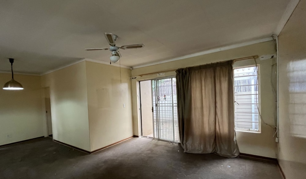 Townhouse for sale in Langenhovenpark - 1BX1742173 Townhouse for sale in Langenhovenpark - 1BX1742173