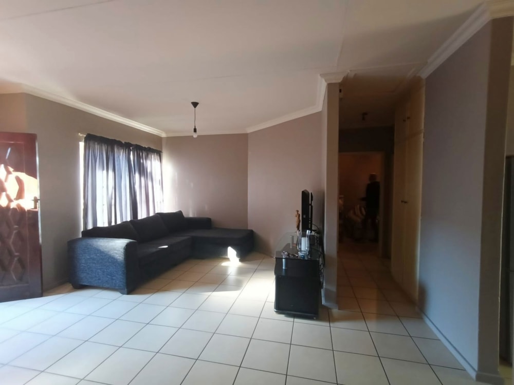 Townhouse to rent in Langenhovenpark - 1BX1742778 Townhouse to rent in Langenhovenpark - 1BX1742778