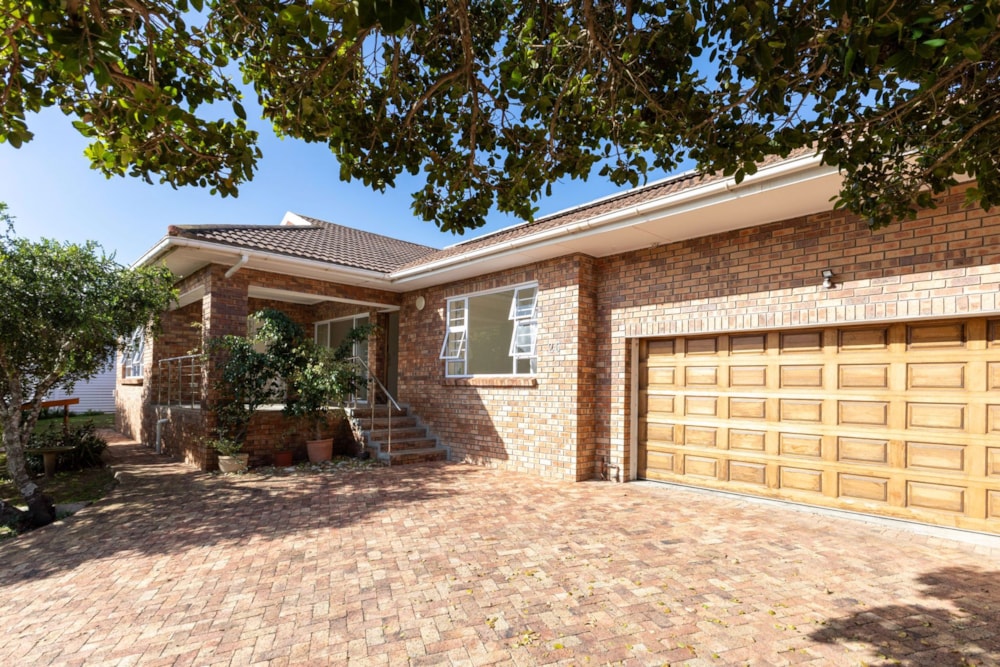 House for sale in Kenton on Sea - 1KO1744030