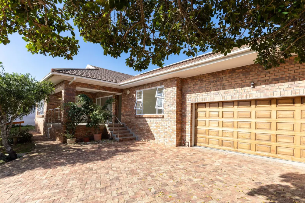 House sold in Kenton on Sea - 1KO1744030 House sold in Kenton on Sea - 1KO1744030