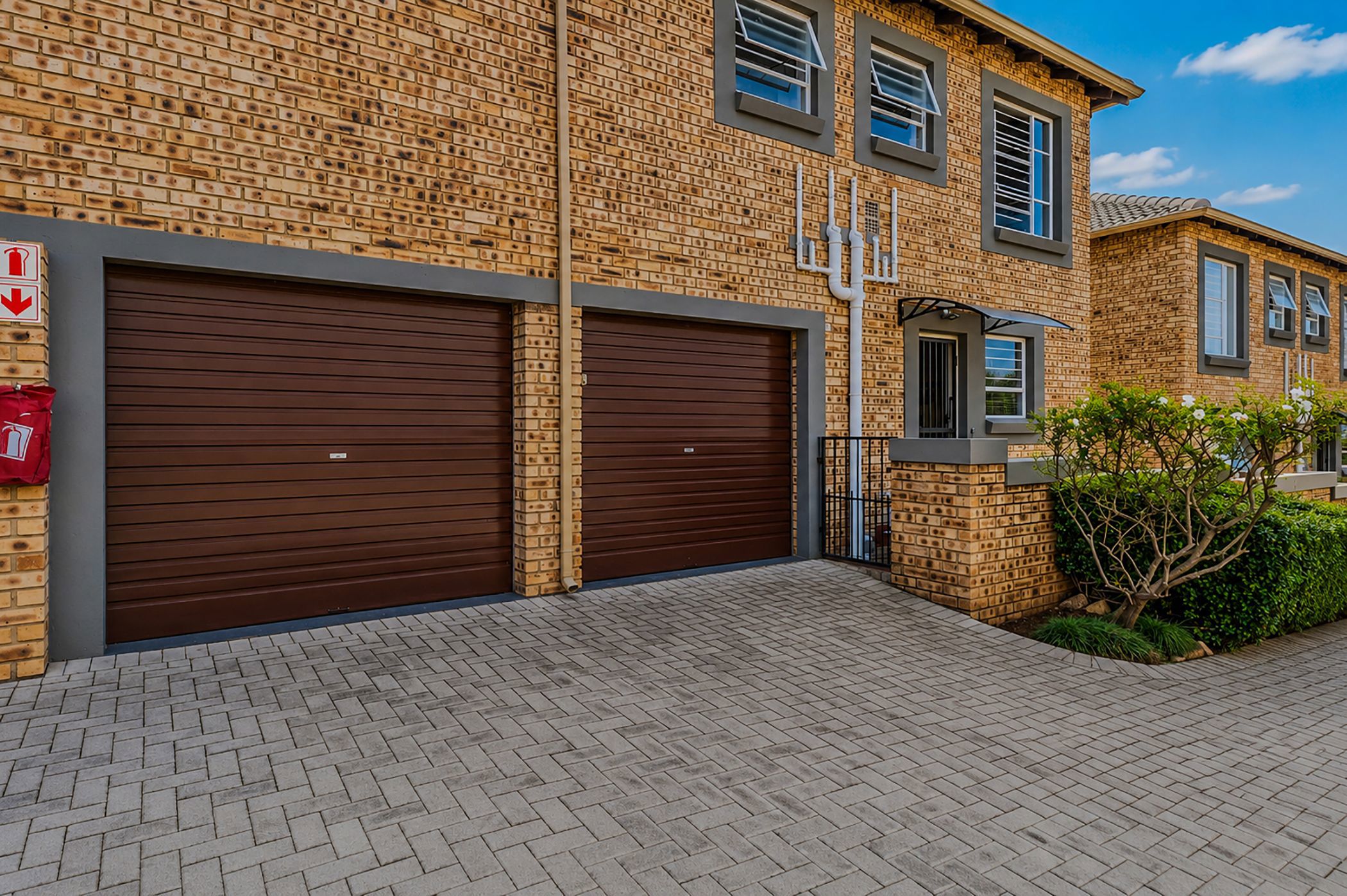 Townhouse for sale in Wilgeheuwel - RAN1741509