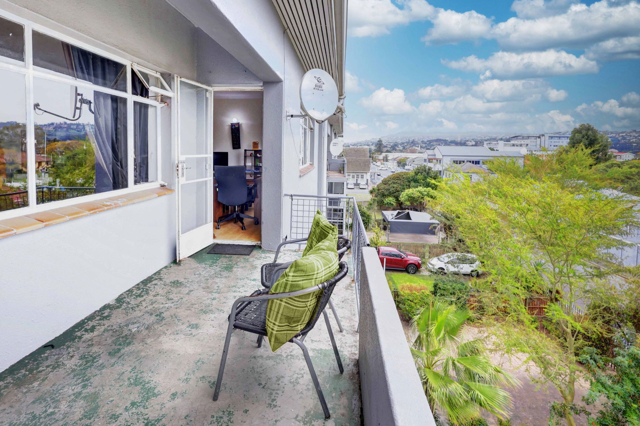 Apartment for sale in Oakdale - DBV1741150
