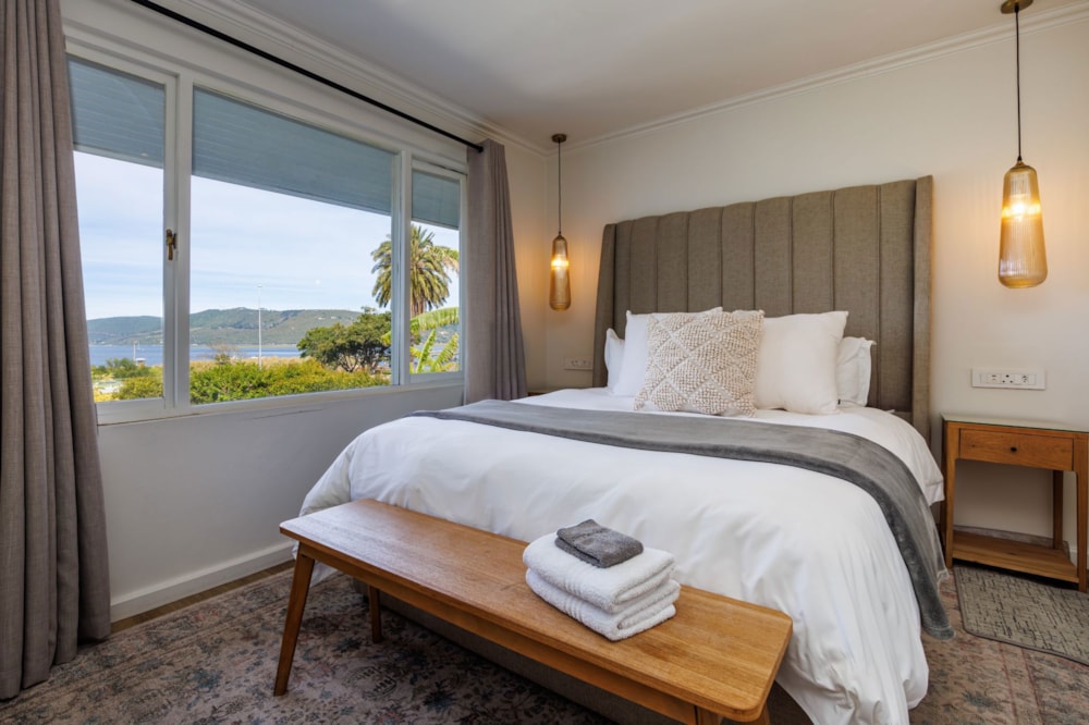 House for sale in Paradise, Knysna - 1KG1742153 House for sale in Paradise, Knysna - 1KG1742153