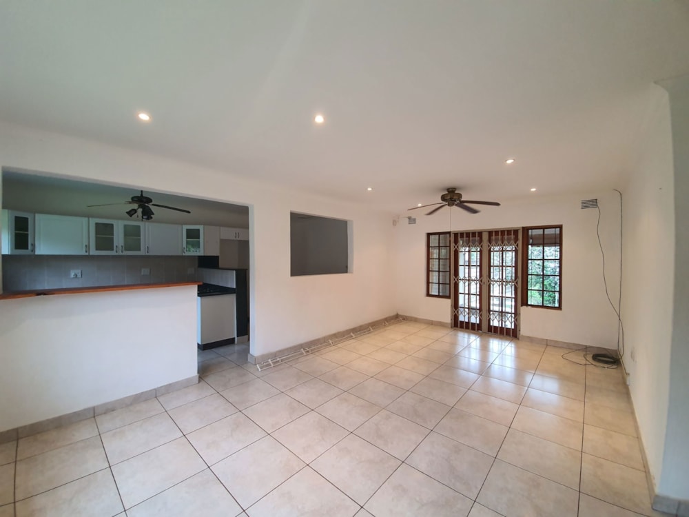 Garden cottage to rent in Waterfall, Upper Highway - 1KF1744584