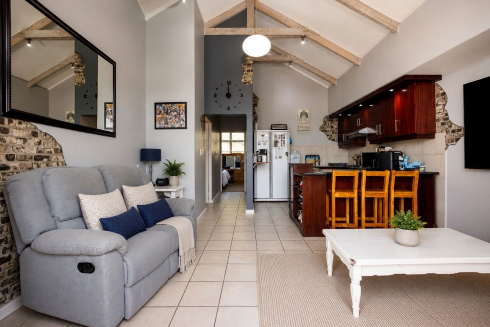 Apartment for sale in Knysna Central - 1KG1743370 Apartment for sale in Knysna Central - 1KG1743370
