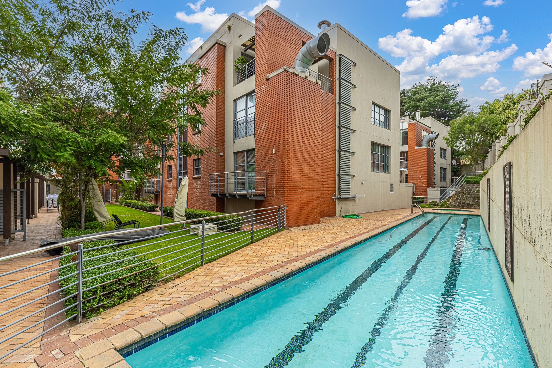 Apartment for sale in Hyde Park, Sandton - HP1743294