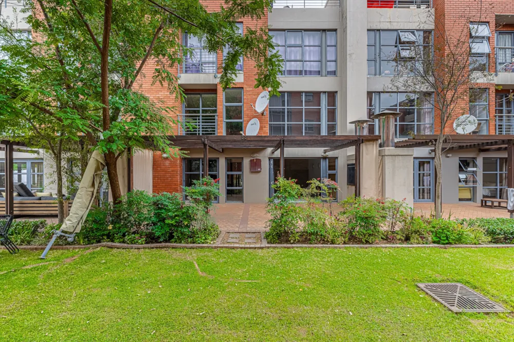 Apartment for sale in Hyde Park, Sandton - HP1743294 Apartment for sale in Hyde Park, Sandton - HP1743294