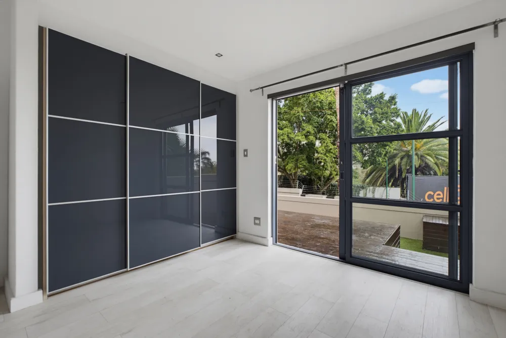 Apartment for sale in Hyde Park, Sandton - HP1743294 Apartment for sale in Hyde Park, Sandton - HP1743294