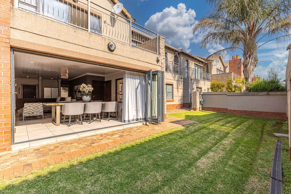 Golf estate house for sale in Ebotse Golf Estate - EN1742886 Golf estate house for sale in Ebotse Golf Estate - EN1742886