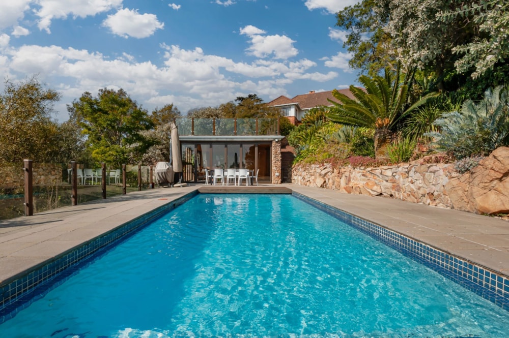 Double-storey house for sale in Observatory, Johannesburg - BED1743452 Double-storey house for sale in Observatory, Johannesburg - BED1743452