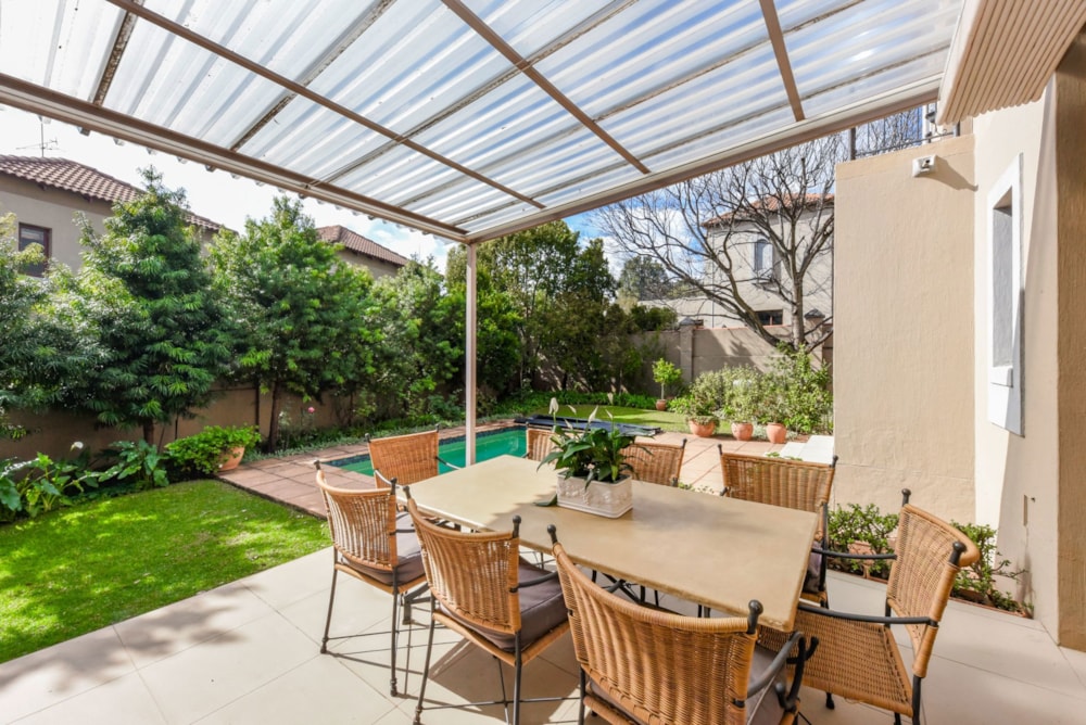 Cluster for sale in Bryanston - HP1742705 Cluster for sale in Bryanston - HP1742705