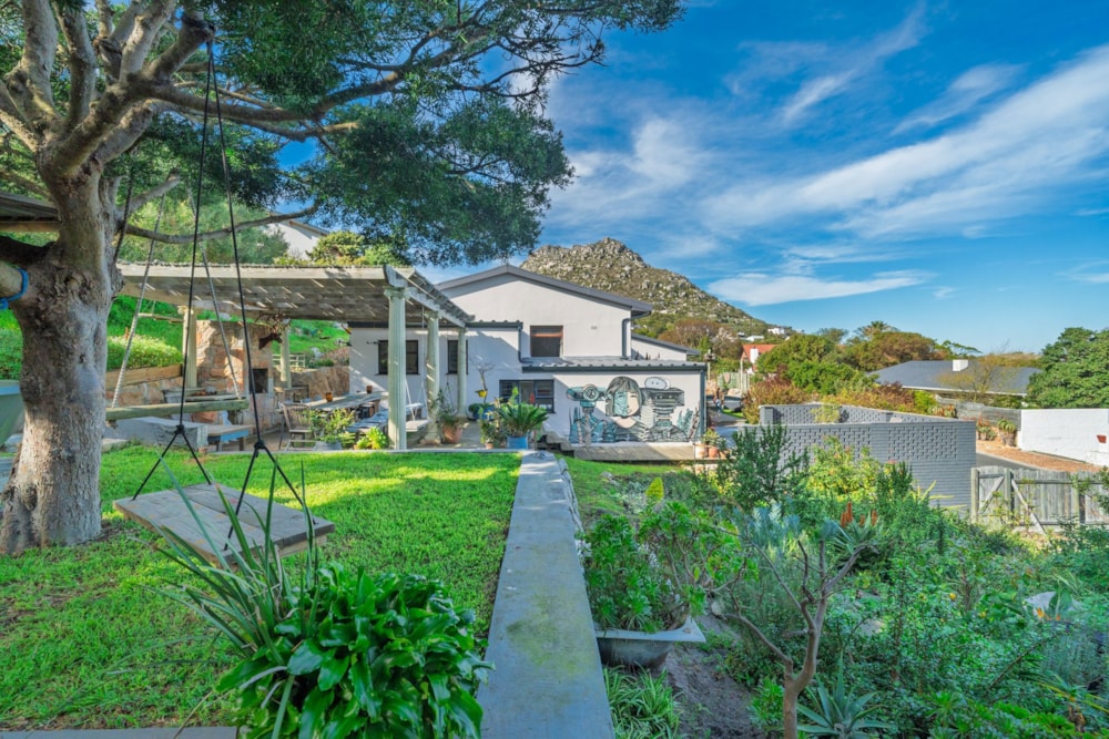 House for sale in Clovelly, Cape Town - FH1741797