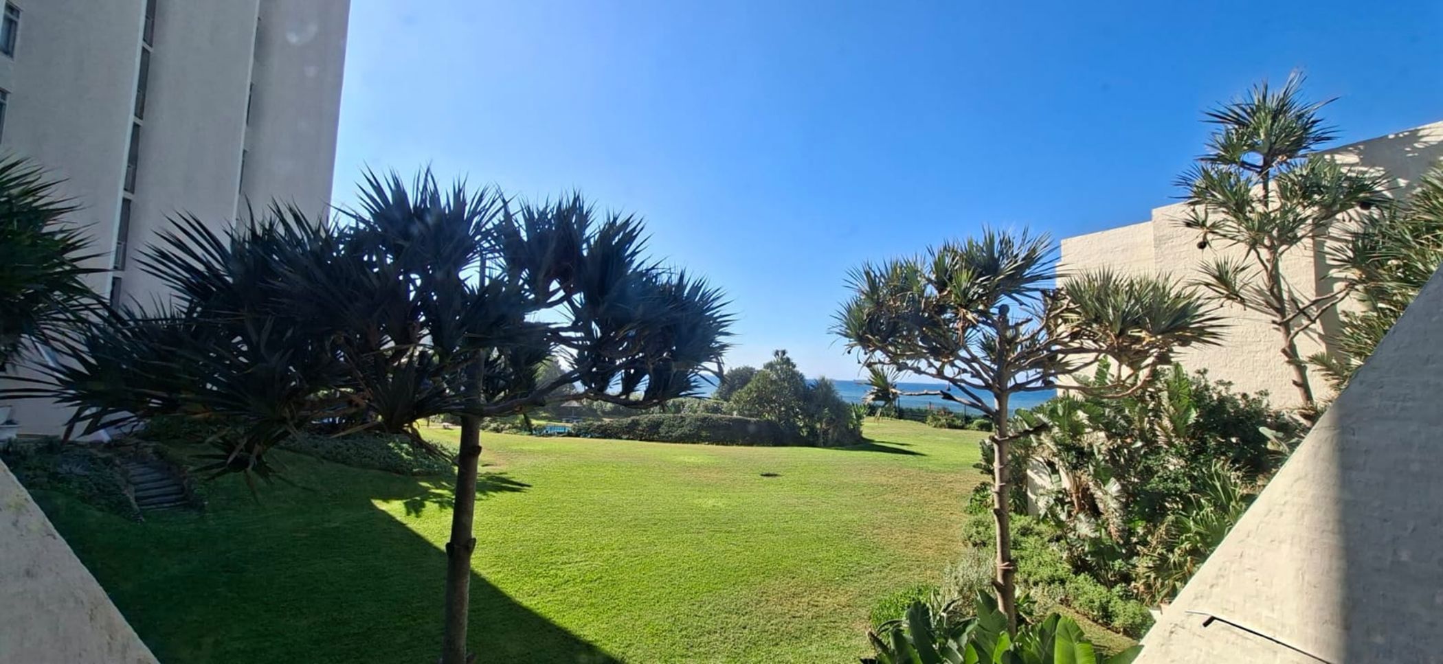 Townhouse to rent in uMhlanga Rocks - 1ND1742522