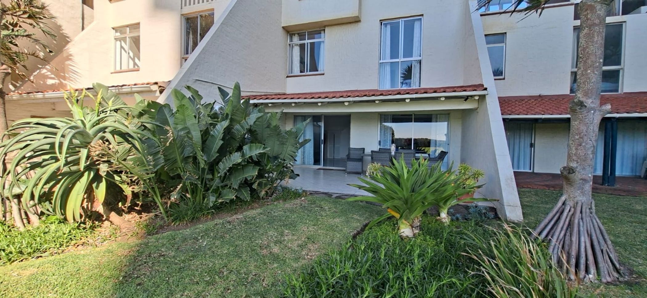 Townhouse to rent in uMhlanga Rocks - 1ND1742522